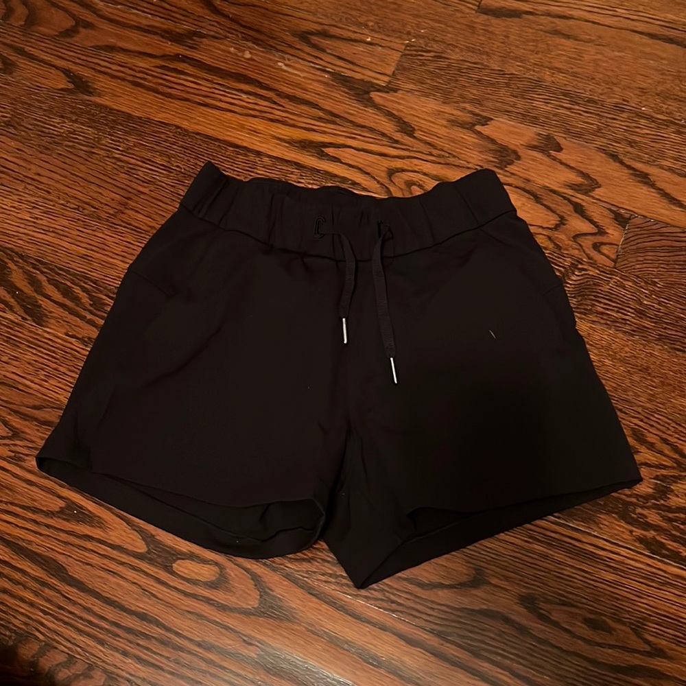 lululemon discontinued black tie shorts